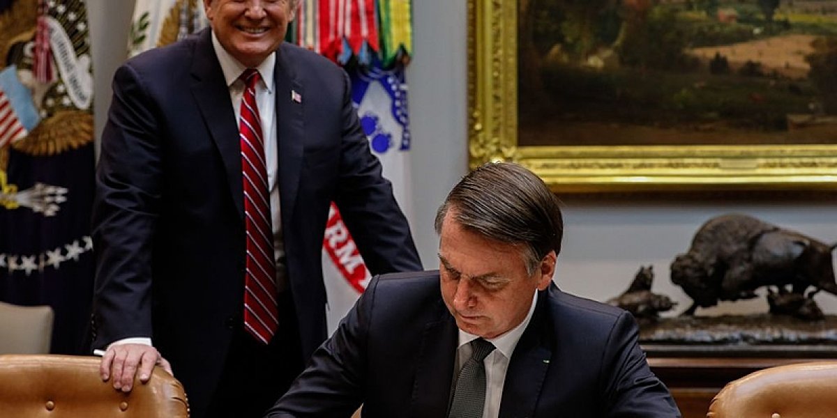 PF encontra anotações de Bolsonaro sobre Trump e invasões ao Capitólio e 8 de Janeiro