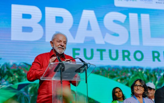 Lula deve alertar Trump sobre risco de ação militar dos EUA na Venezuela