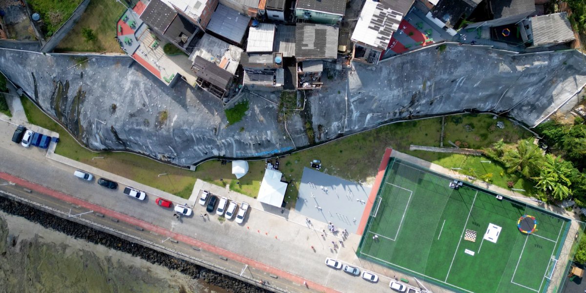 Governo inaugura contenção de encostas e obras urbanísticas no Bonfim, em Salvador