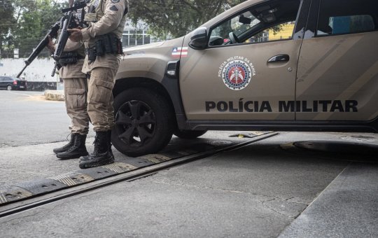 Dois homens suspeitos de tráfico são mortos durante conflito armado em Salvador