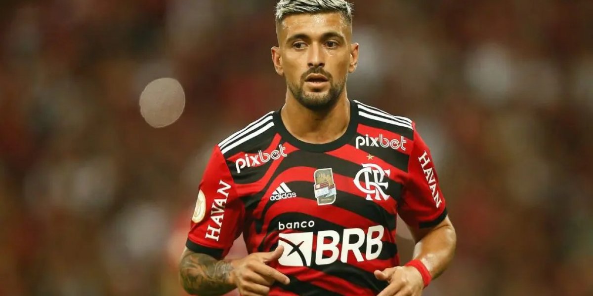 Arrascaeta sofre tentativa de assalto ao deixar o Maracanã após vitória do Flamengo e relata ocorrido