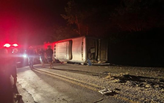 Sete baianos estão entre as 17 vítimas de acidente com ônibus em Pernambuco