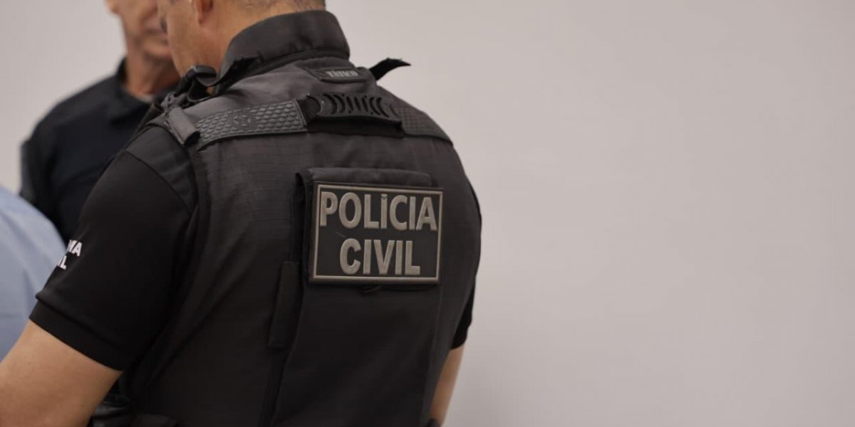 Mulher é presa em flagrante após esfaquear o próprio filho em Salvador