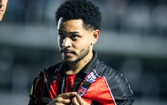 Com gol de Matheuzinho, Vitória vence Santos e consegue primeiro triunfo como visitante na Série A 