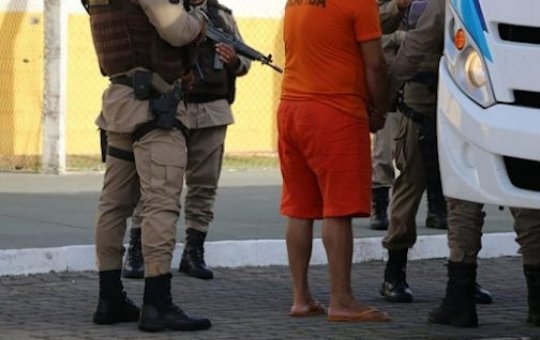 Detentos escapam de presídio em Feira de Santana e polícia intensifica buscas