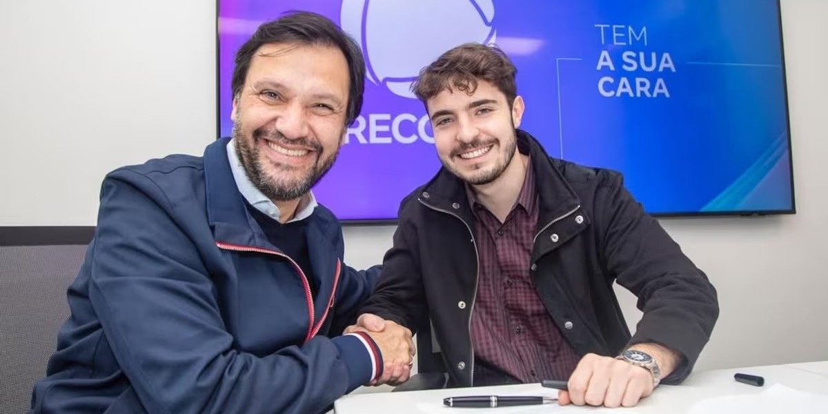 João Augusto Liberato faz estreia na Record com novo quadro no Domingo Espetacular