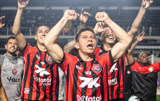 Após duas vitórias seguidas, Osvaldo provoca Bahia e Santos: “Meu ômega 3 está em dia”