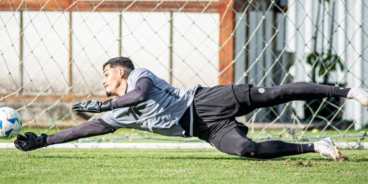 Goleiro Alexandre Fintelmann em treino