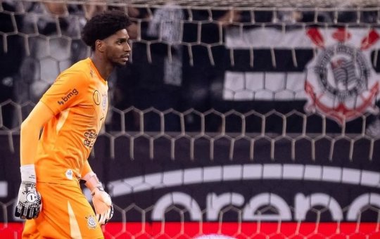 Goleiro da Seleção Brasileira pode ser desfalque contra o Vitória
