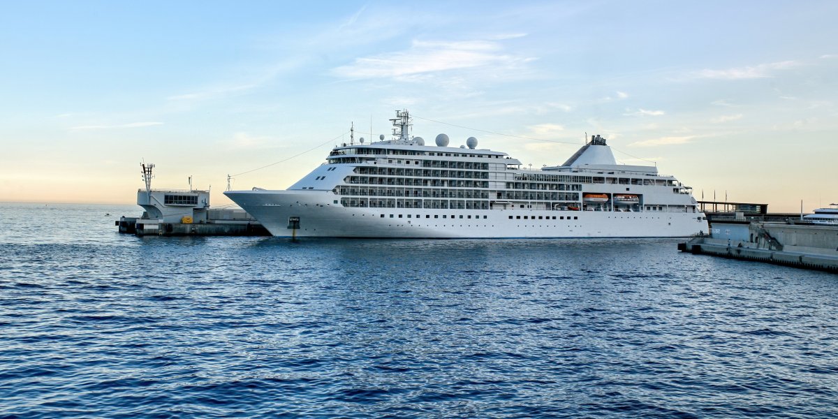 Imagem ilustrativa de um navio de cruzeiro