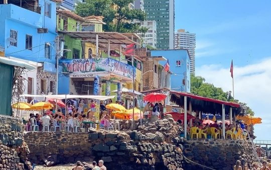 Famoso bar de Salvador tem funcionamento suspenso após as fortes chuvas