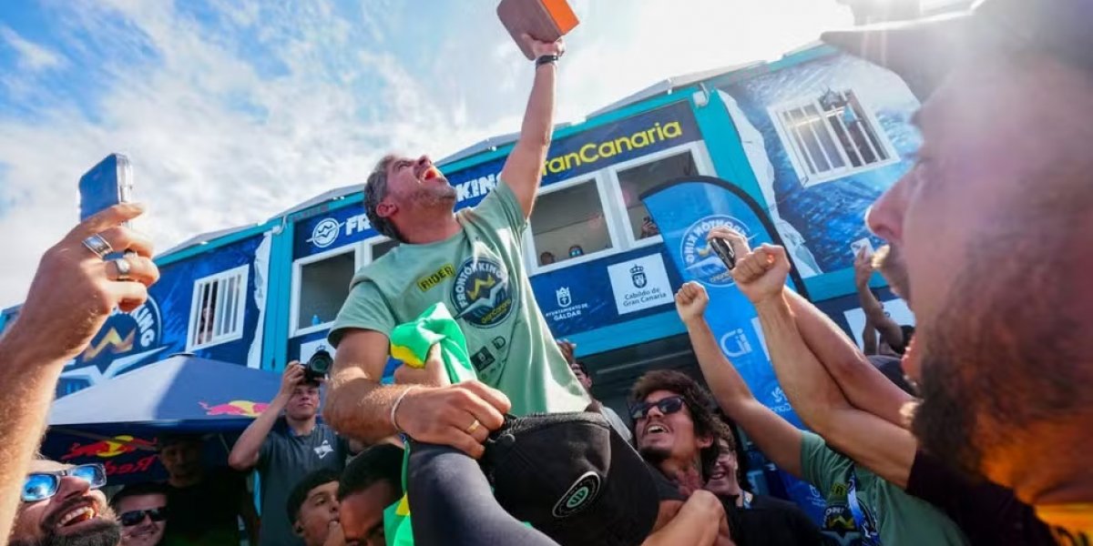 Baiano Uri Valadão conquista bicampeonato mundial de bodyboard