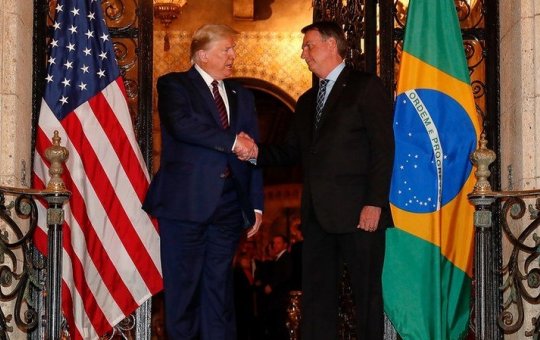 Ex-embaixador dos EUA afirma que Bolsonaro é “página virada” para Donald Trump