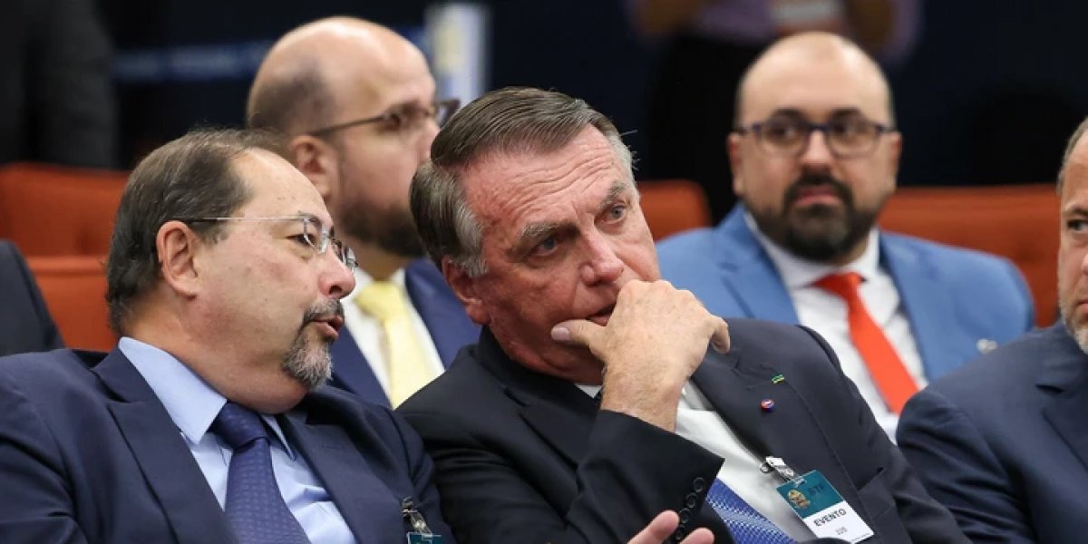 Defesa de Bolsonaro tem até esta segunda para recorrer da condenação no STF