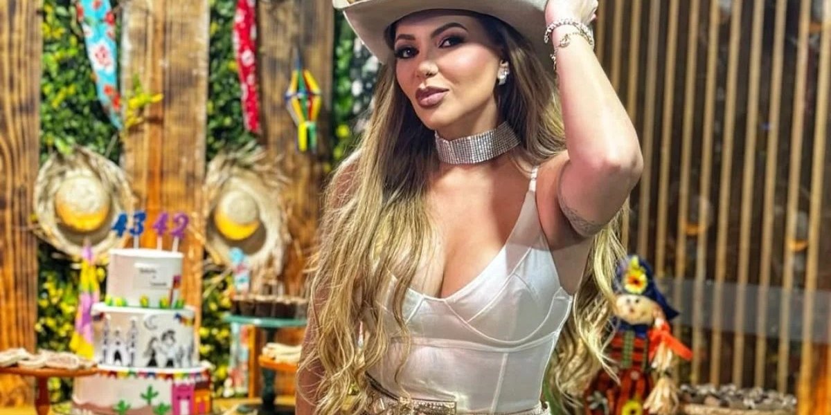 Vanessa Rios, cantora de brega e forró, morre aos 42 anos no Recife