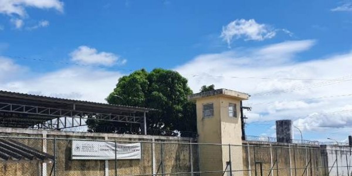 MP-BA pede interdição parcial do presídio de Feira de Santana após fugas de detentos