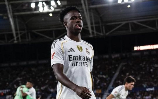 Vini Jr. se desculpa após revolta em clássico