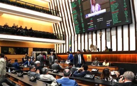 ALBA discute mudanças na escala 6×1 em debate marcado para quinta (30)