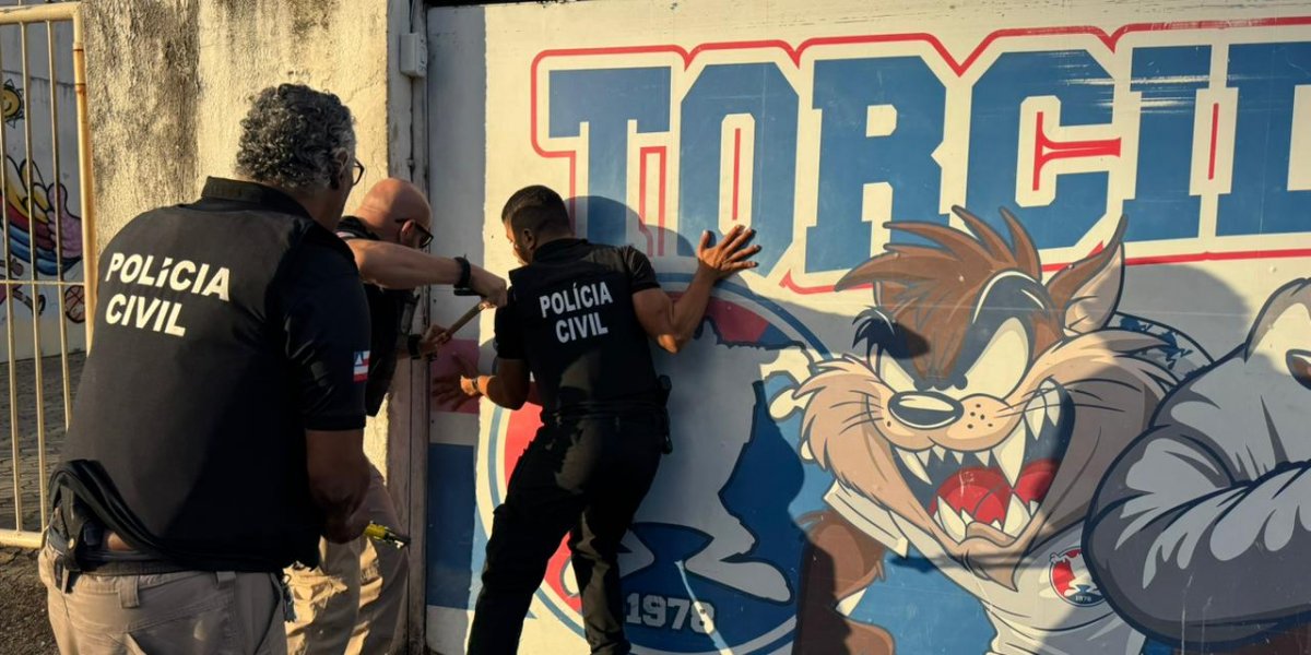 Quatro integrantes de torcida organizada são presos durante operação da Polícia Civil
