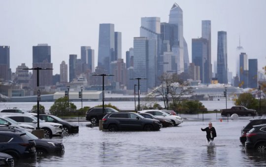 Devido a fortes chuvas, Nova York enfrenta inundações em determinadas áreas
