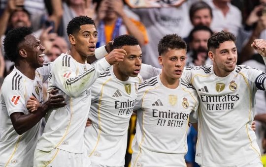 Após reunião com Vini Jr., Xabi Alonso revela "Está tudo resolvido"