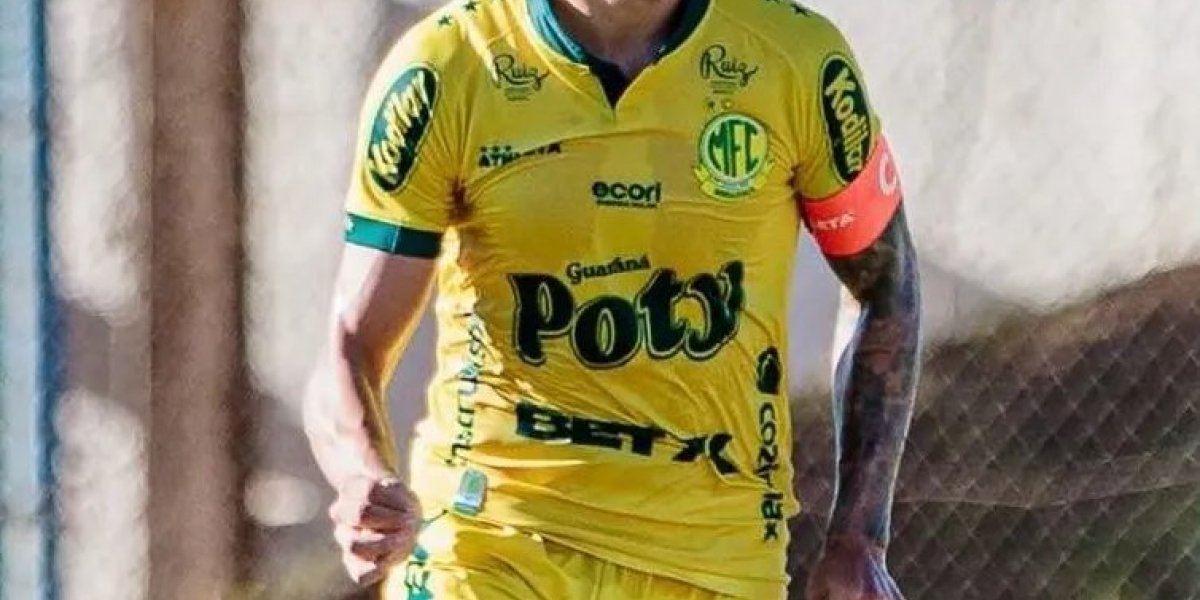 Yuri Lima nega influência da cantora em sua aposentadoria do futebol 