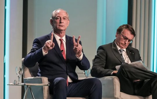 Jair Bolsonaro sinaliza apoio a Ciro Gomes contra o PT