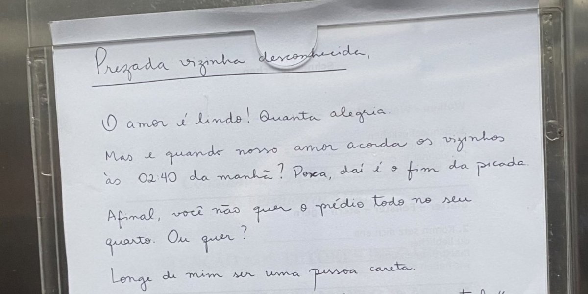 Mensagem escrita e colocada no elevador do prédio