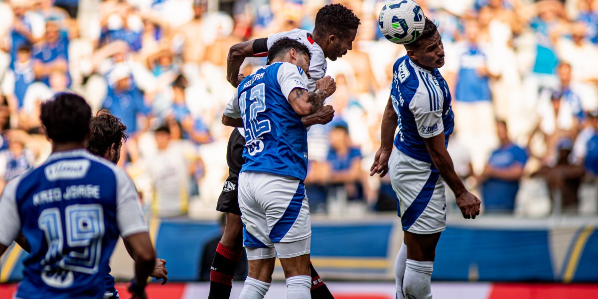 Vitória perde para o Cruzeiro e acumula duas derrotas consecutivas faltando 7 partidas para o fim do Brasileiro