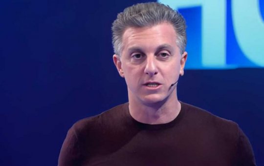 Luciano Huck desabafa, fala sobre operação no Rio de Janeiro e internautas apontam campanha