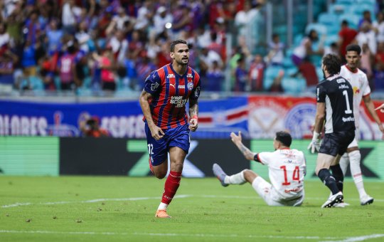 Em grande fase, William José se aproxima de marca histórica na carreira