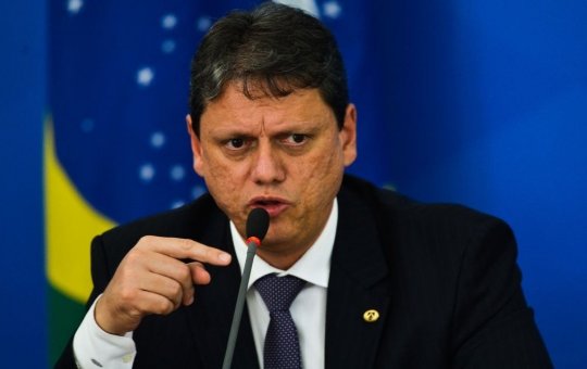 Tarcísio de Freitas defende que PCC seja classificado como organização terrorista