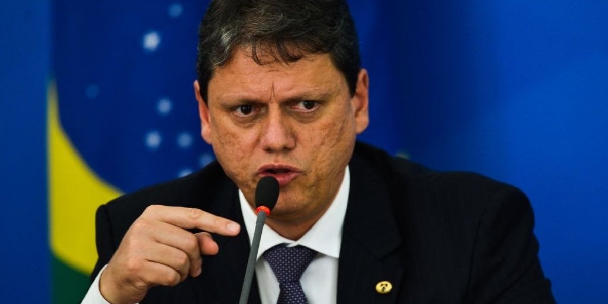 Tarcísio de Freitas defende que PCC seja classificado como organização terrorista