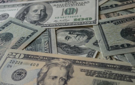 Ibovespa fecha em 150 mil pontos pela primeira vez na história; Dólar cai a R$ 5,35