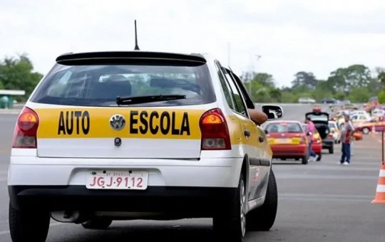 Governo estuda reduzir aulas práticas da CNH para 2 horas