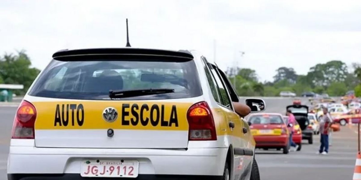 Governo estuda reduzir aulas práticas da CNH para 2 horas