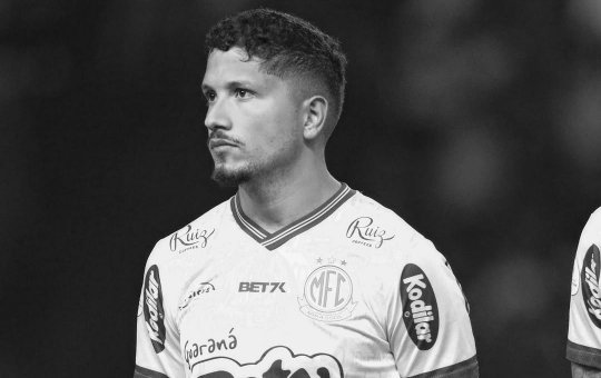 Yuri Lima, ex de Iza, anuncia retorno aos gramados após largar a aposentadoria