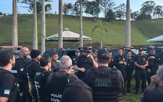 Mais de 10 membros do Comando Vermelho são presos em operação no ES