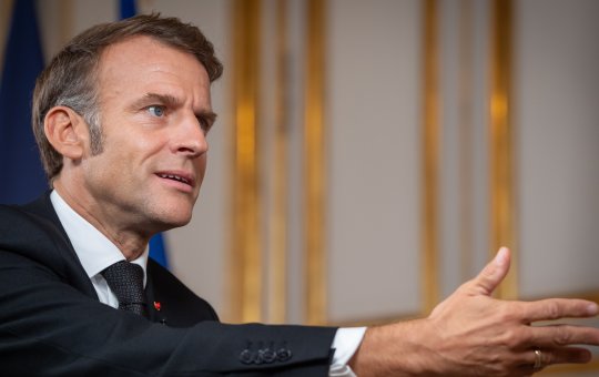 Presidente da França, Emmanuel Macron visita Salvador e fará 'tour' pela cidade ao lado de Jerônimo Rodrigues