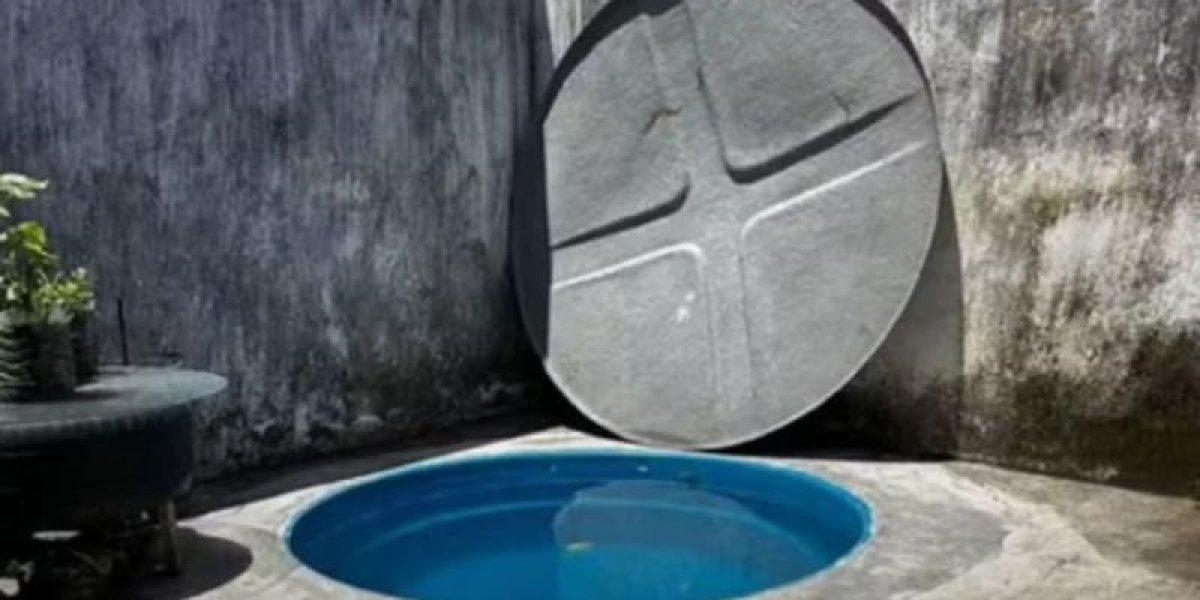 Bebê de um ano é encontrado morto após se afogar em caixa d'água