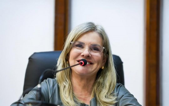 Ivana Bastos mostra sinais de melhora após ser internada na UTI