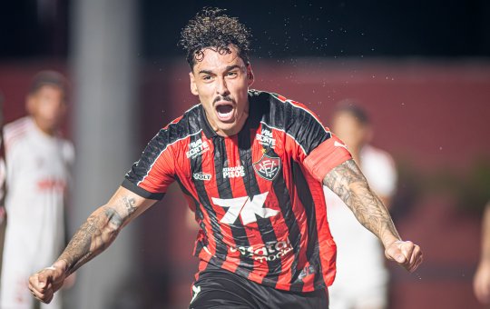 Após duas derrotas seguidas, Vitória vence o Internacional e sai momentaneamente do Z4