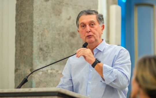 "Quem chega sem emprego, a gente dá a passagem de volta, diz prefeito de Florianópolis em vídeo polêmico