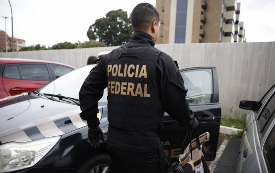 PF cumpre mandados em Salvador na 8ª fase da Operação Overclean