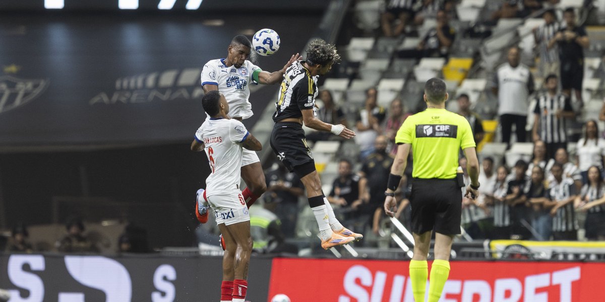 Bahia reforça indignação após erro de arbitragem e pede por adoção de critérios nas escolhas