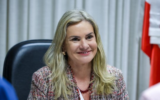 Após melhora no quadro de saúde, presidente da ALBA, Ivana Bastos, continua internada na Semi-UTI
