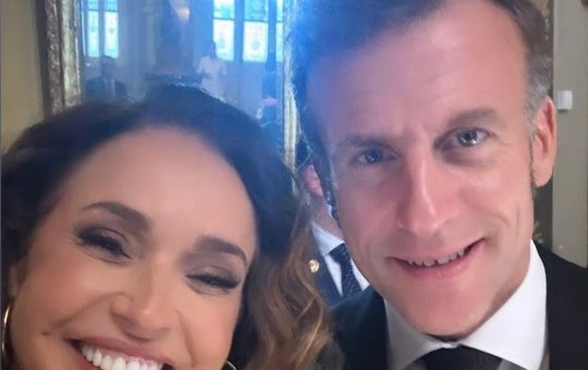 Daniela Mercury canta músicas ao lado de Emmanuel Macron e comemora encontro