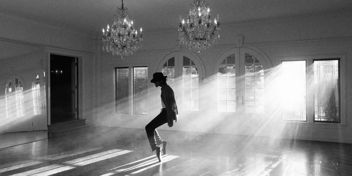 Primeiro trailer do filme sobre Michael Jackson ultrapassa 10 milhões de visualizações; veja
