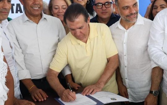 Ministro do Trabalho fala sobre importância de pacto que valoriza trabalhadores no carnaval de Salvador