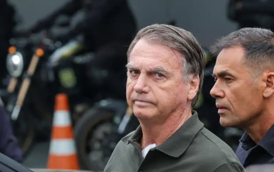 STF rejeita recurso de Bolsonaro e ex-presidente tem pena de 27 anos mantida